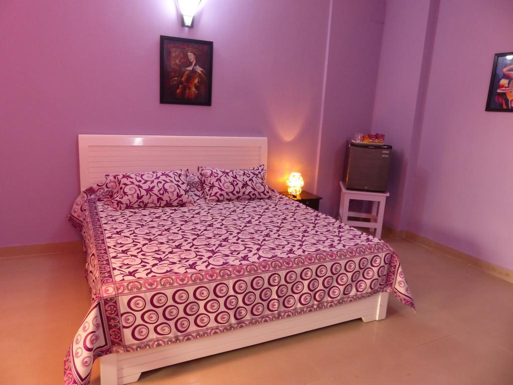 Mykonos Guest House And Spa New Delhi Luaran gambar